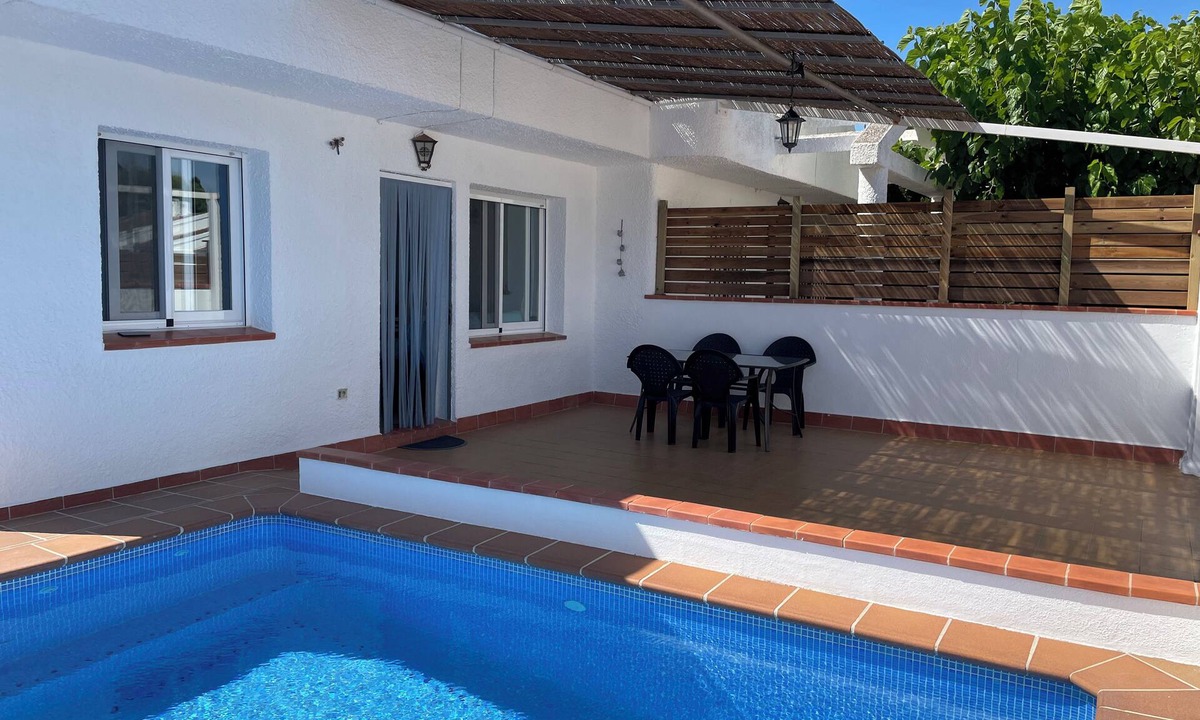 Riumar House | Casa Rogi, with pool, ideal for family, on main street and near the beach