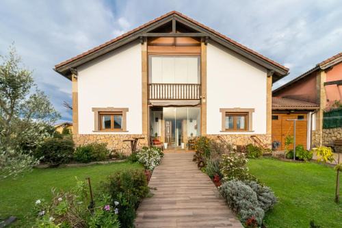 Hinojedo House | Casa Rural Alojamientos Marte