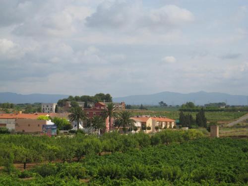 Nulles House | Casa rural ca l'Antoni (Tarragona)