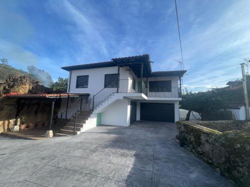 Novales House | Casa SIDRO