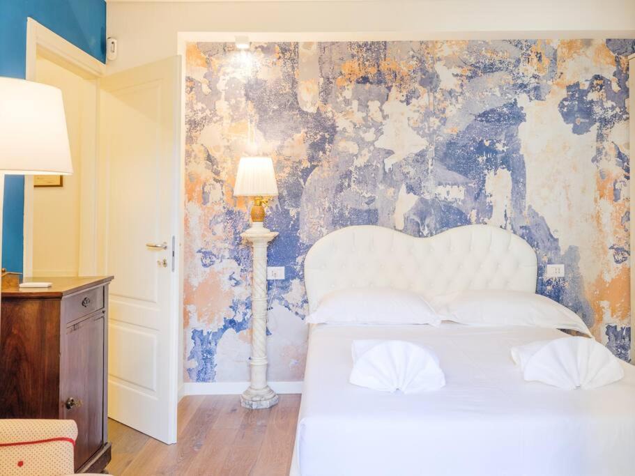 Santissima Annunziata Apartment | Casa Silvia - Central flat with private terrace