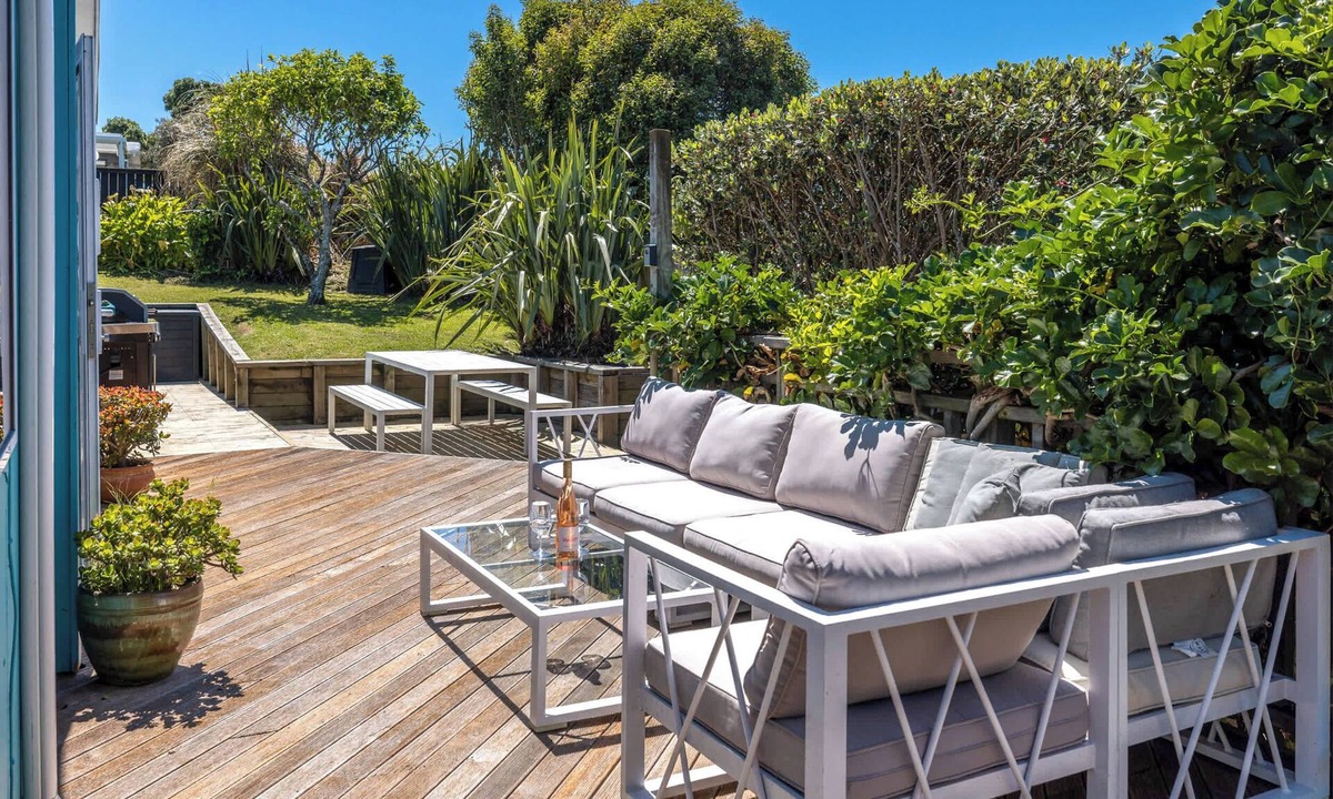 Oneroa House | Casa Sol – Central Oneroa Retreat