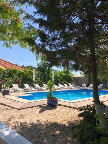 2 Mai House | Casa Stavros