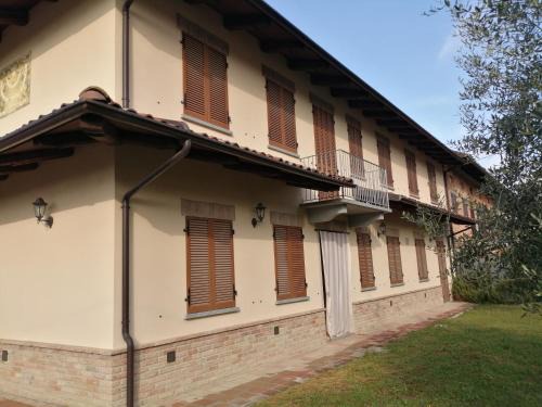 Calosso House | Casa tra i vigneti