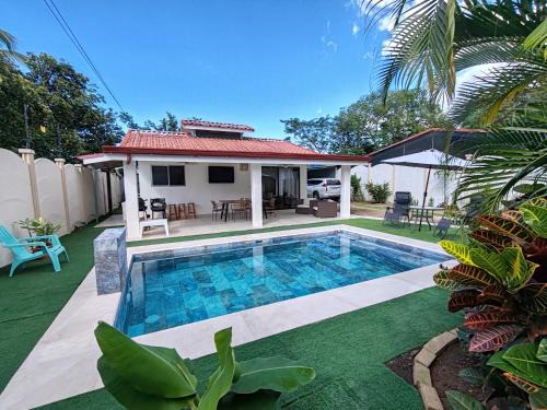 Tarcoles House | Casa Tribu