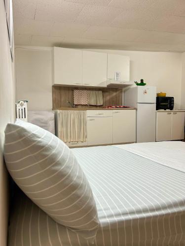 Laterza Apartment | casa vacanza con terrazza secondo piano