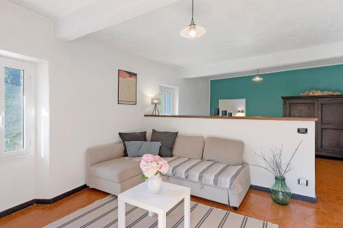 Castelbianco Apartment | Casa Vacanze Luce