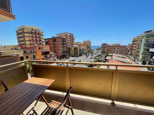 Ladispoli Apartment | Casa Valente
