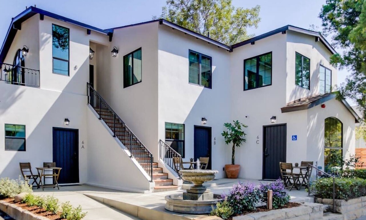 Upper East Apartment | Casa Valerio Unit #8-Boutique Suite in Downtown Santa Barbara
