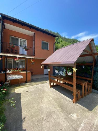 Orsova House | Casa Valy