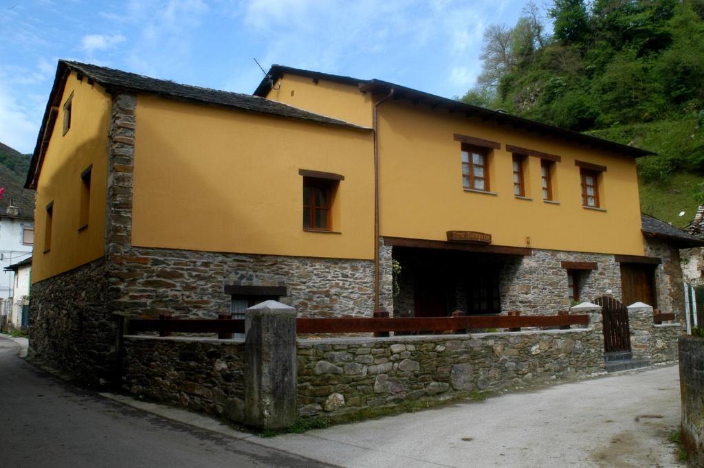 Moal House | Casa Xuaquin