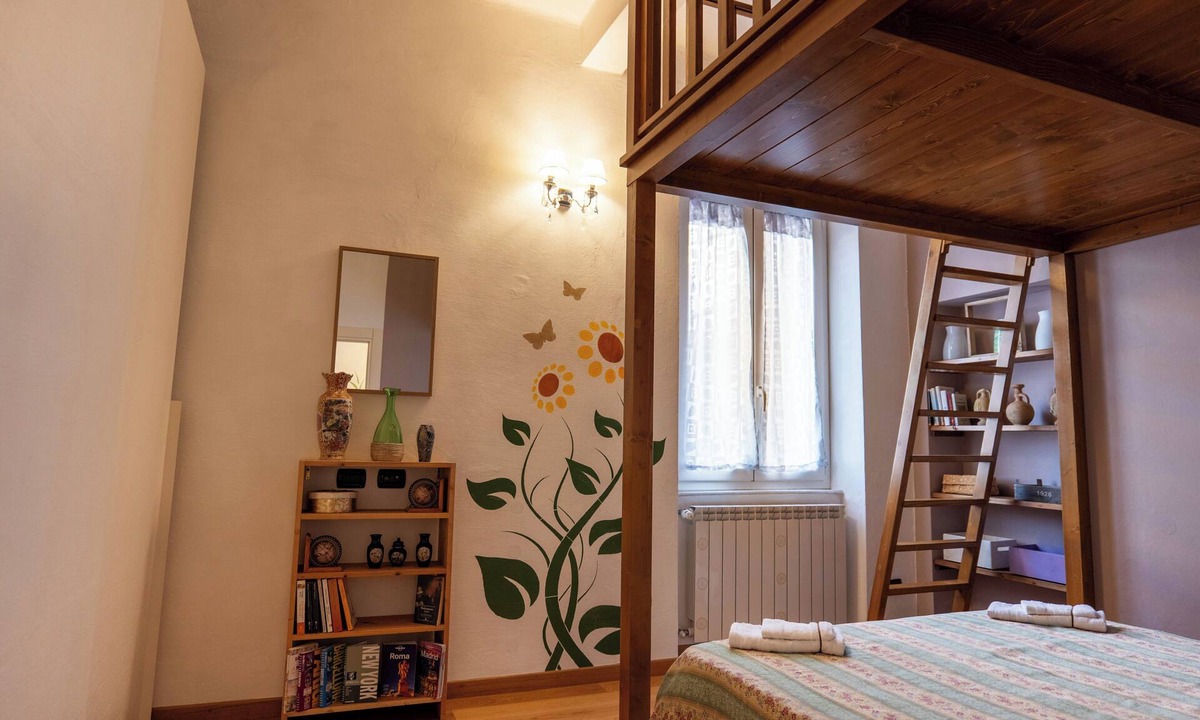 Pietrasanta Apartment | Casa42: Light, quiet and relaxation in historic center 150m from Cathedral Square