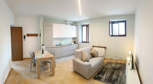 Borgomanero Apartment | CasaEly