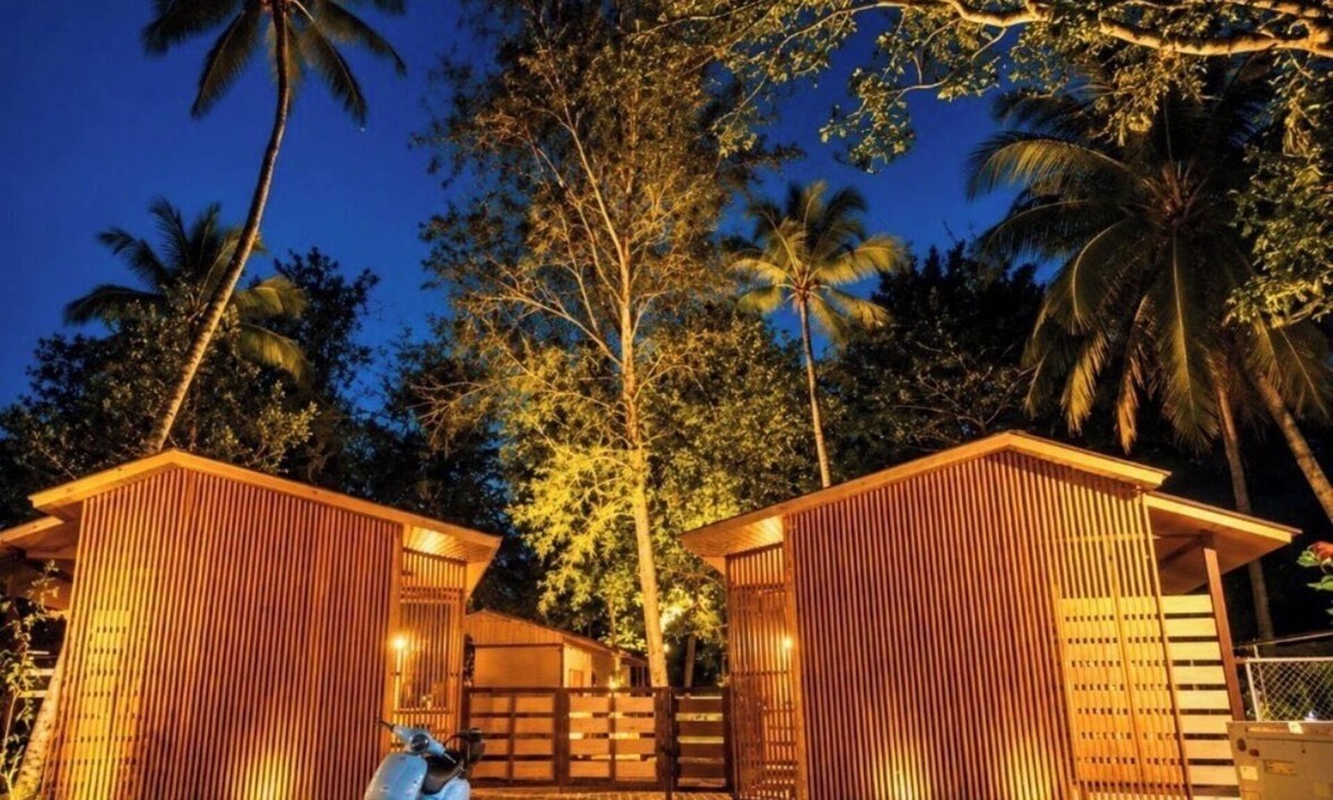 Portillo House | CasaMara #1, tropical bungalow in Private Residential area walkable to the beach