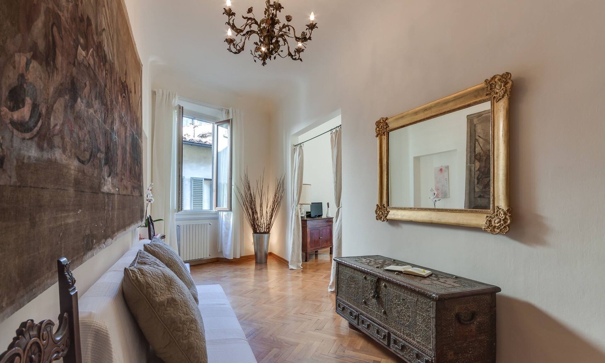 Sant' Ambrogio Apartment | casaRIMA, elegant and bright apartment, Florence historical center