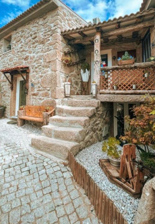 Tarouca House | Casas do Lobo