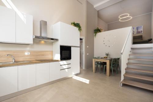 Magenta Apartment | Casati47