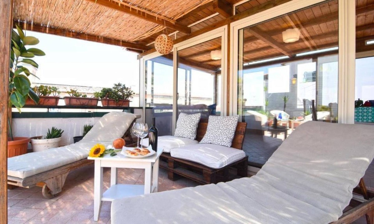 Quartieri Spagnoli Apartment | Case Cosi Napoli