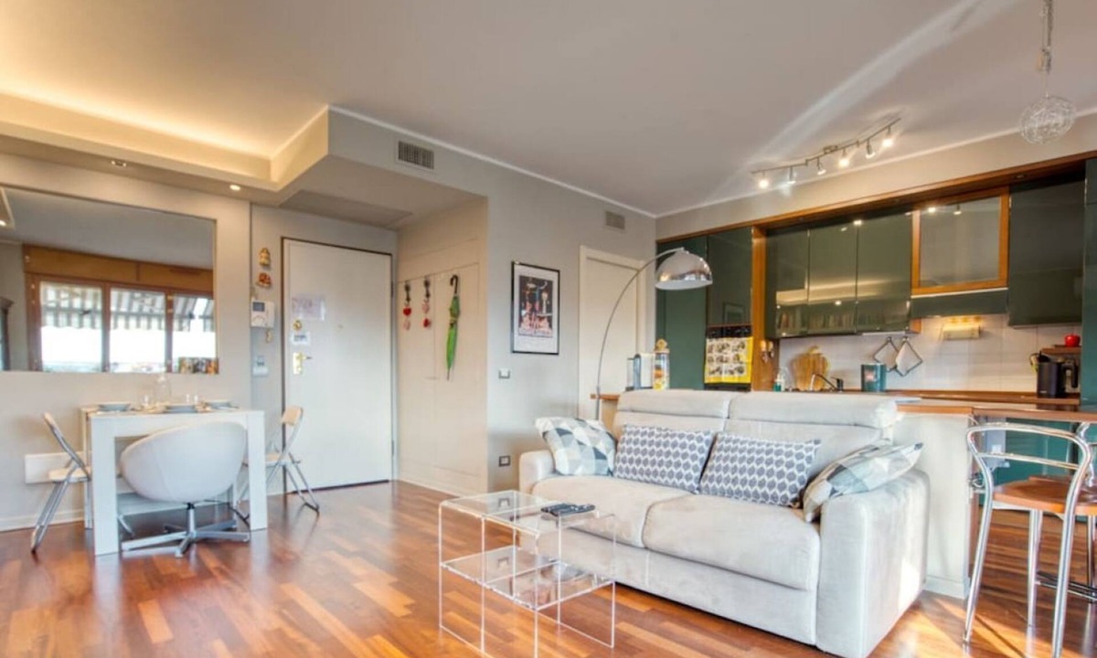 Vimodrone Apartment | CaseOspitali - BiBi House colorato bilo + balcone