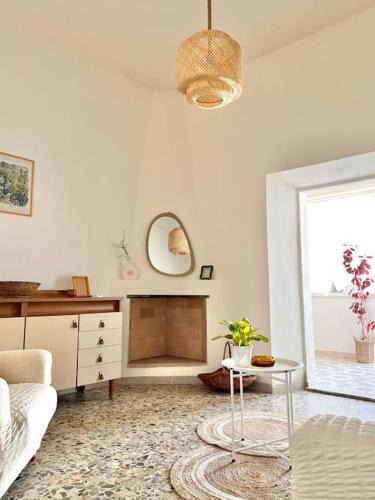 Posada House | Casetta Bianca con Giardino