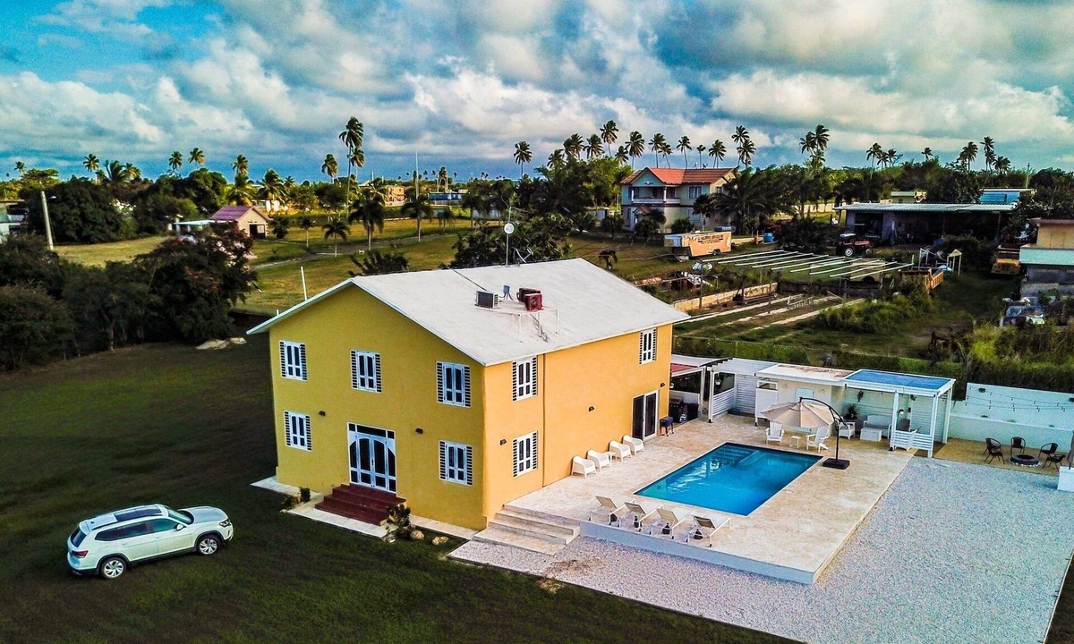 Jobos House | Casona Ocean Blue: Spacious Beach House w/pool