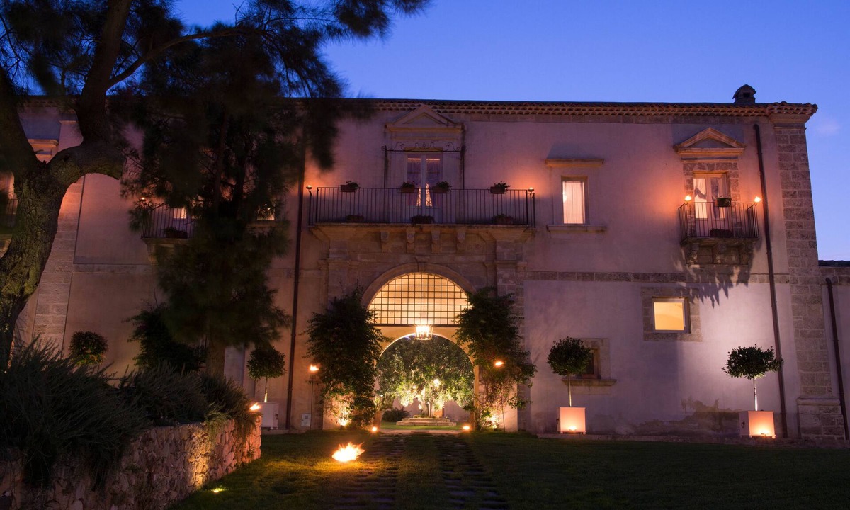 Vizzini House | Castello Camemi