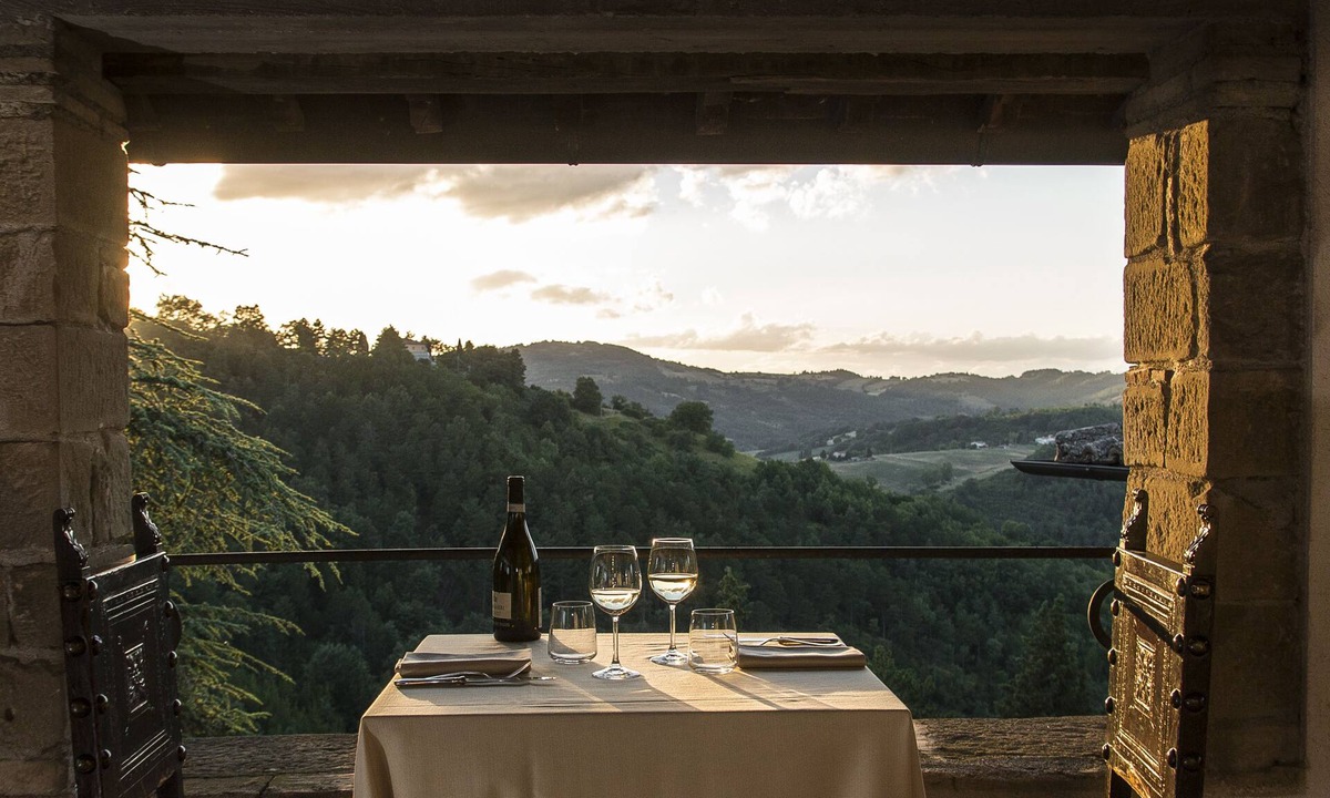 Monteluiano House | Castello Di Petroia Relais