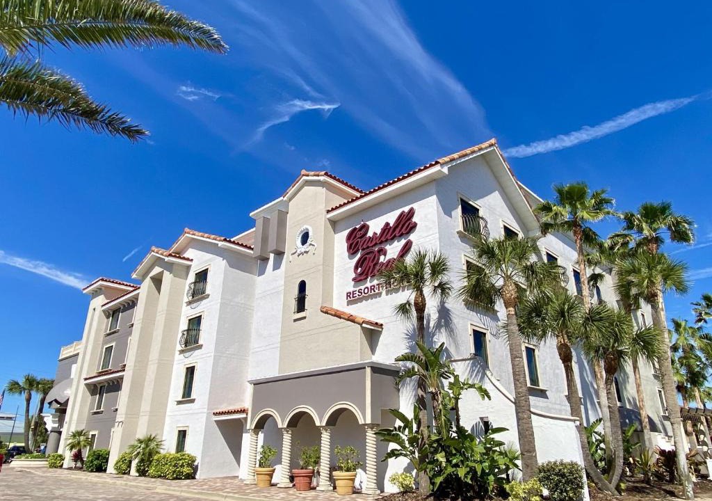 St. Augustine Beach Hotel | Castillo Real St Augustine Beach,Tapestry Collection Hilton