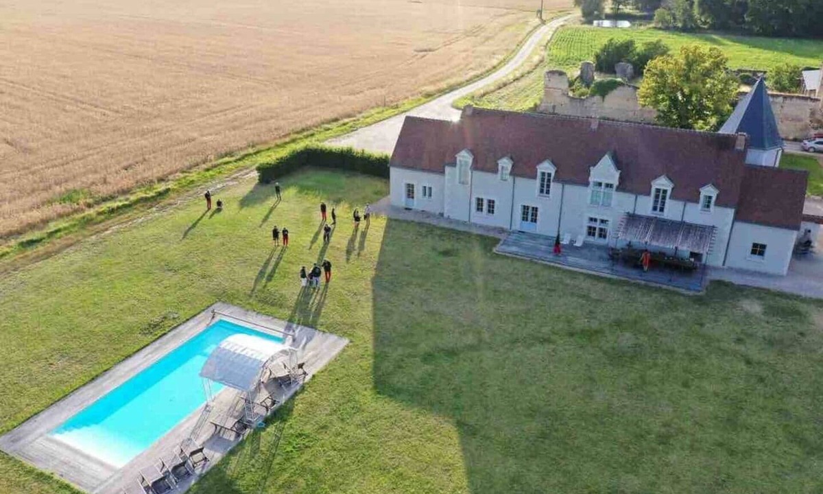 Val-de-Cher-Controis Other | Castle Bizard 19p 10Br & 8 br, pool, Beauval