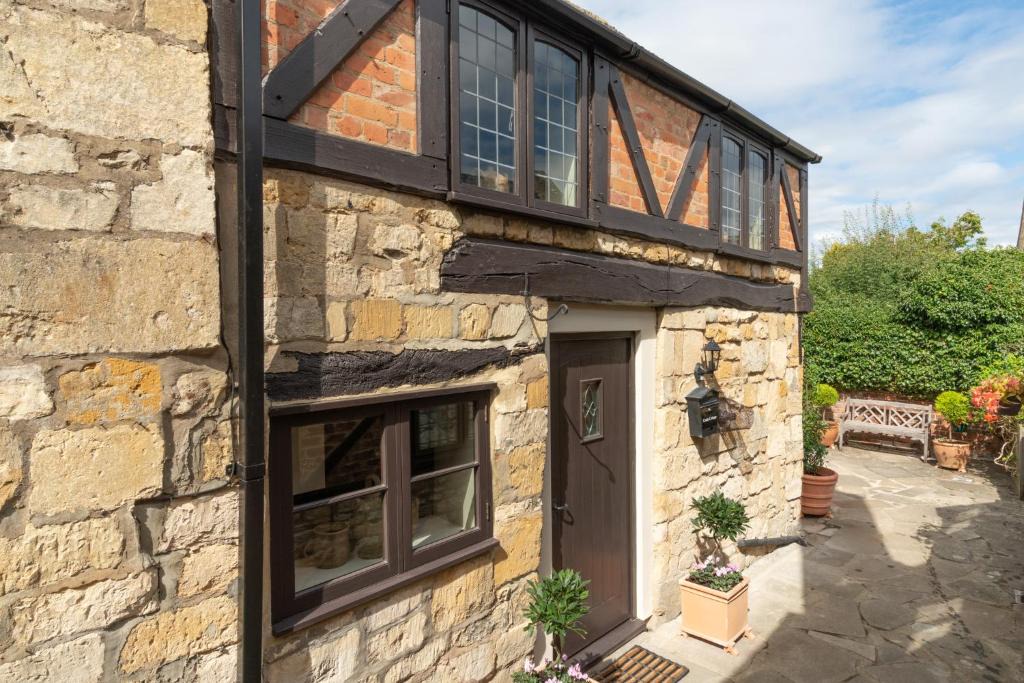 Winchcombe House | Castle Cottage Winchcombe
