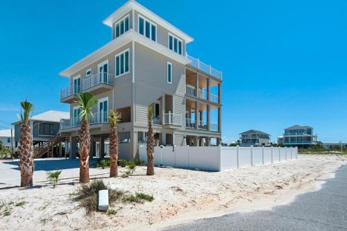 Villa Primera House | Castle de Playa by Gulf Coast Getaways