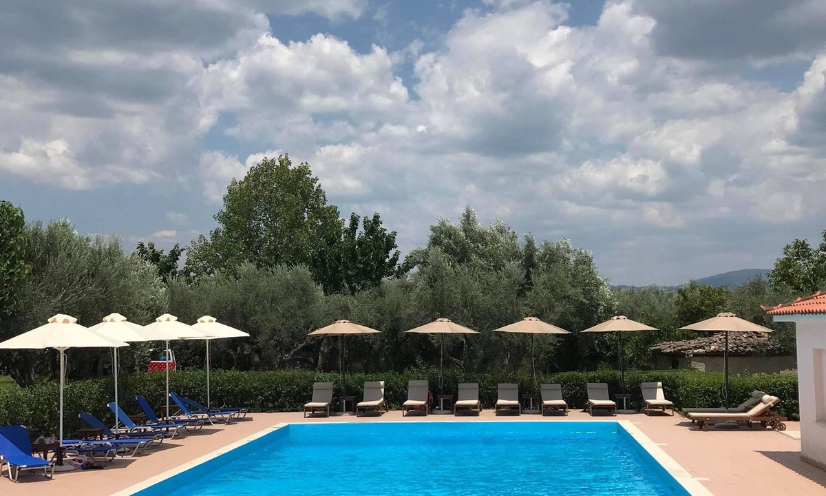 Mystras RV Rental | Castle View Bungalows