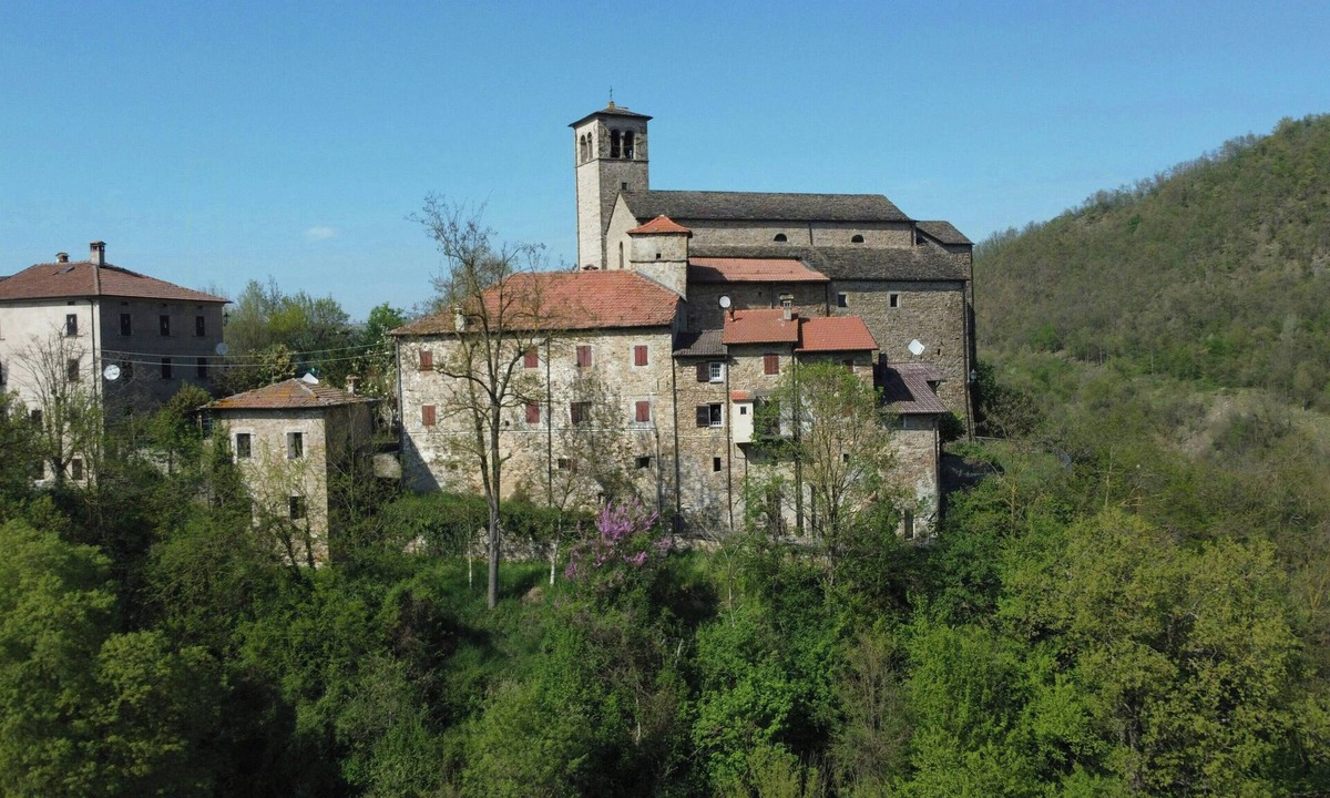 Polinago House | Castle with private spa in Modenese Apennines
