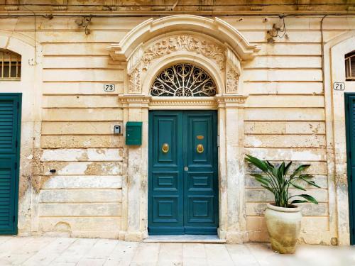 Noto Historic Centre House | Cataldi's Rooms Noto