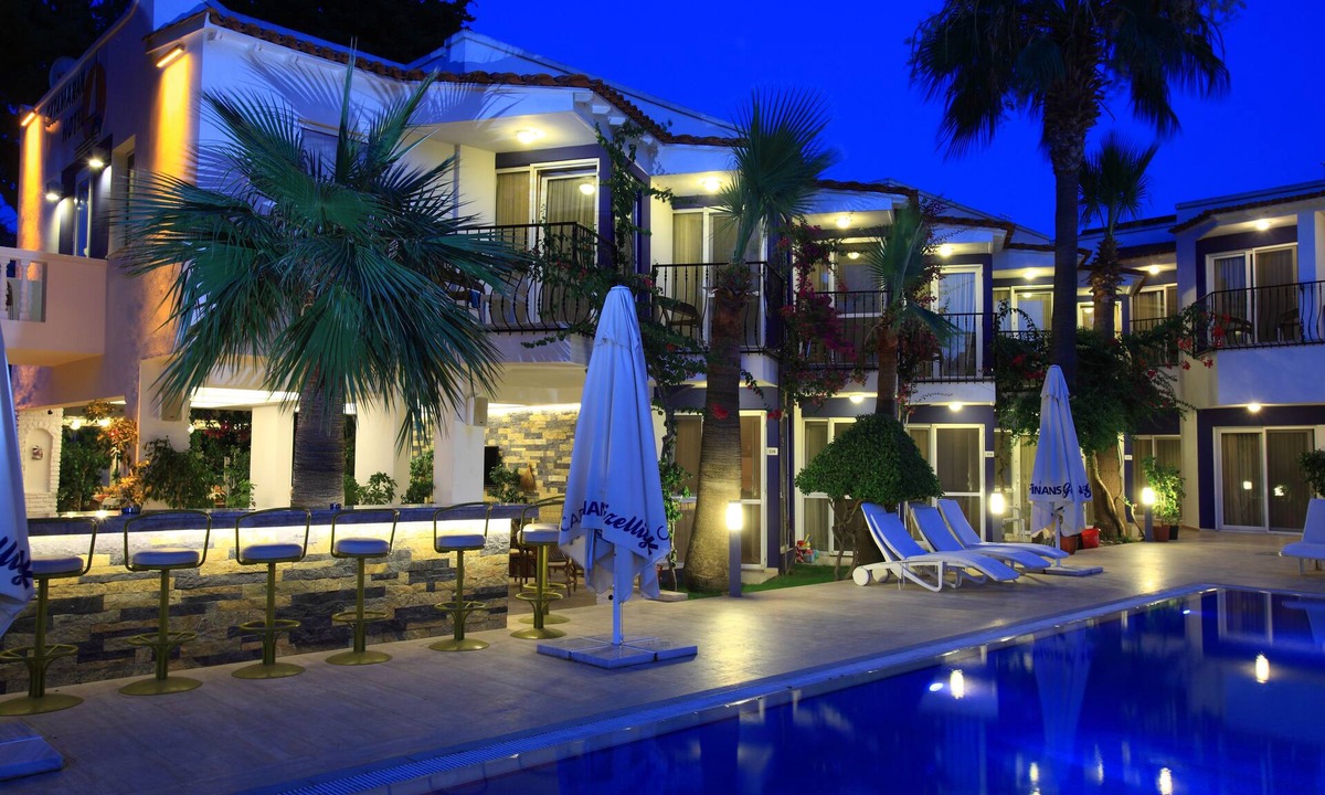 Gundogan Hotel | Catamaran Hotel