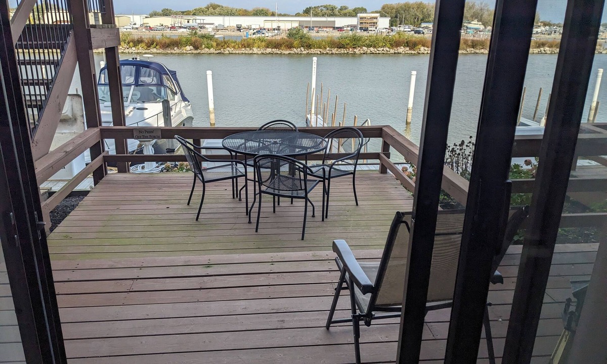 Gypsum Condo | Catawba Island Come Sail Away Condo with Boat Slip right off your deck.