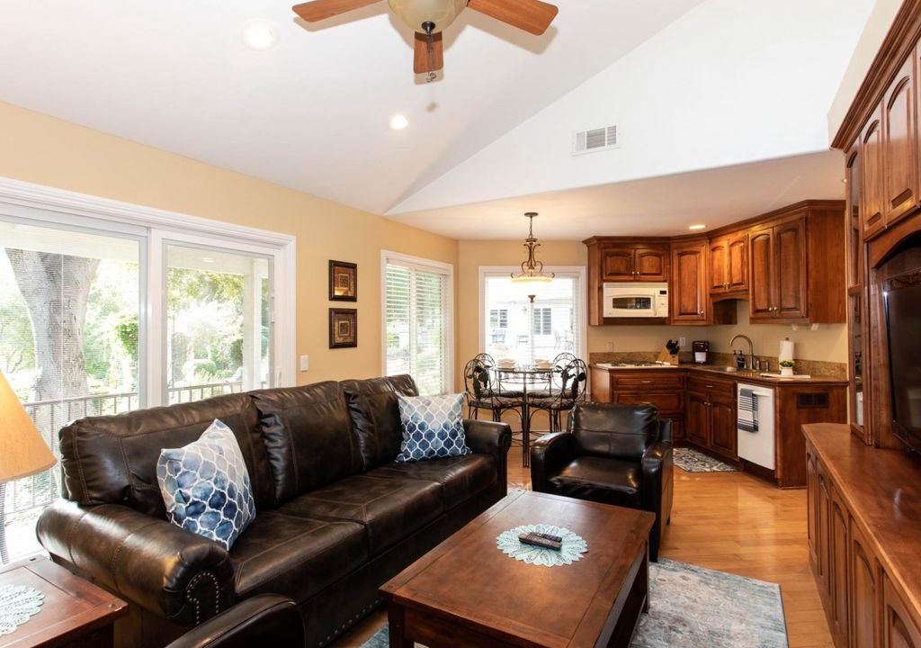 Fallbrook House | Catch Me a Cab-Active Winery House
