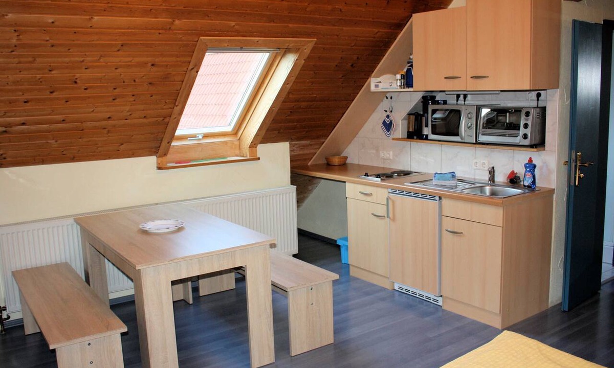 Egloffstein Bed & Breakfast | Category A: 1-room apartment for 2 persons - Pension Mühle