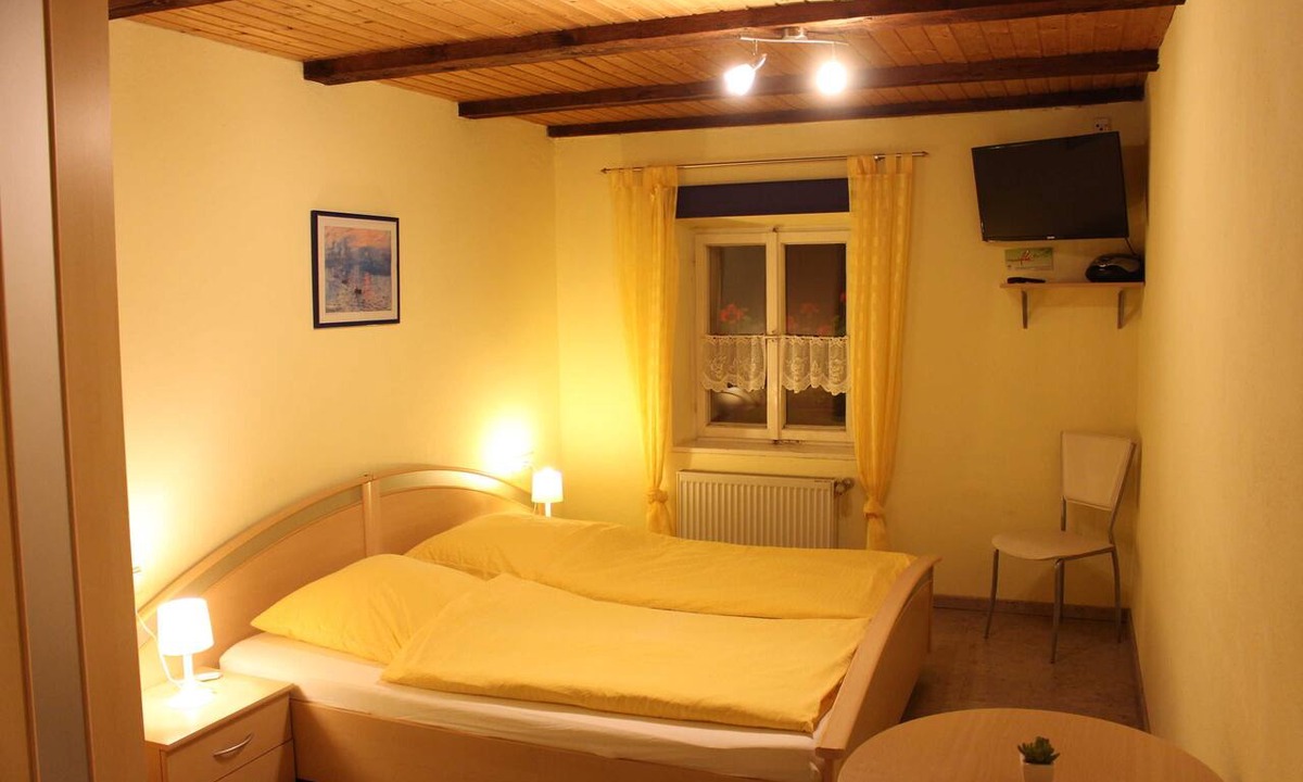 Egloffstein Bed & Breakfast | Category double room - Pension Mühle