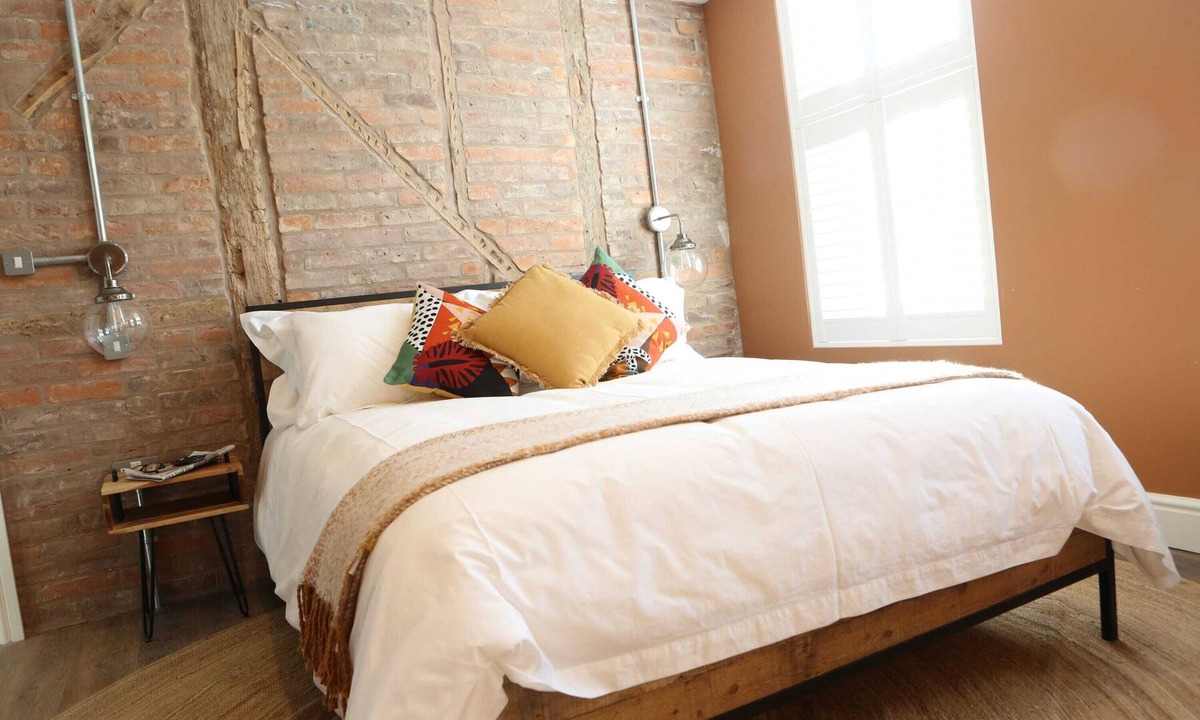Spetchley Apartment | Cathedral Superior Apartment