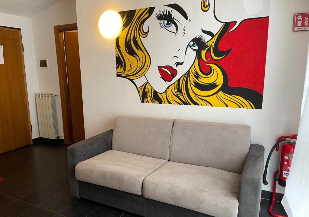 Seregno Apartment | Cav Pop Sky