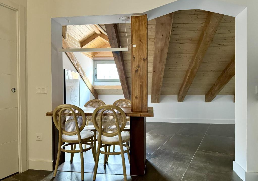 Barrio de La Latina Apartment | CavaBajaSuites