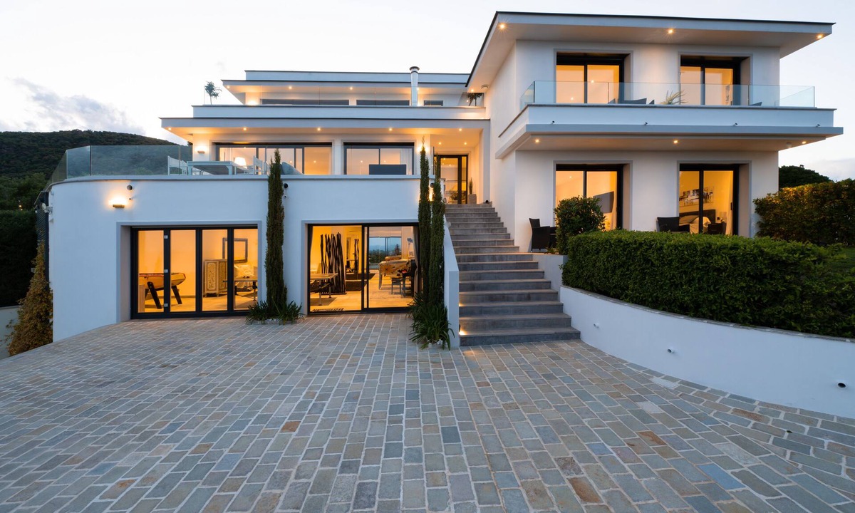 Cavalaire-sur-Mer Villa | Cavalaire sur mer, magnificent villa with panoramic sea view, near town center