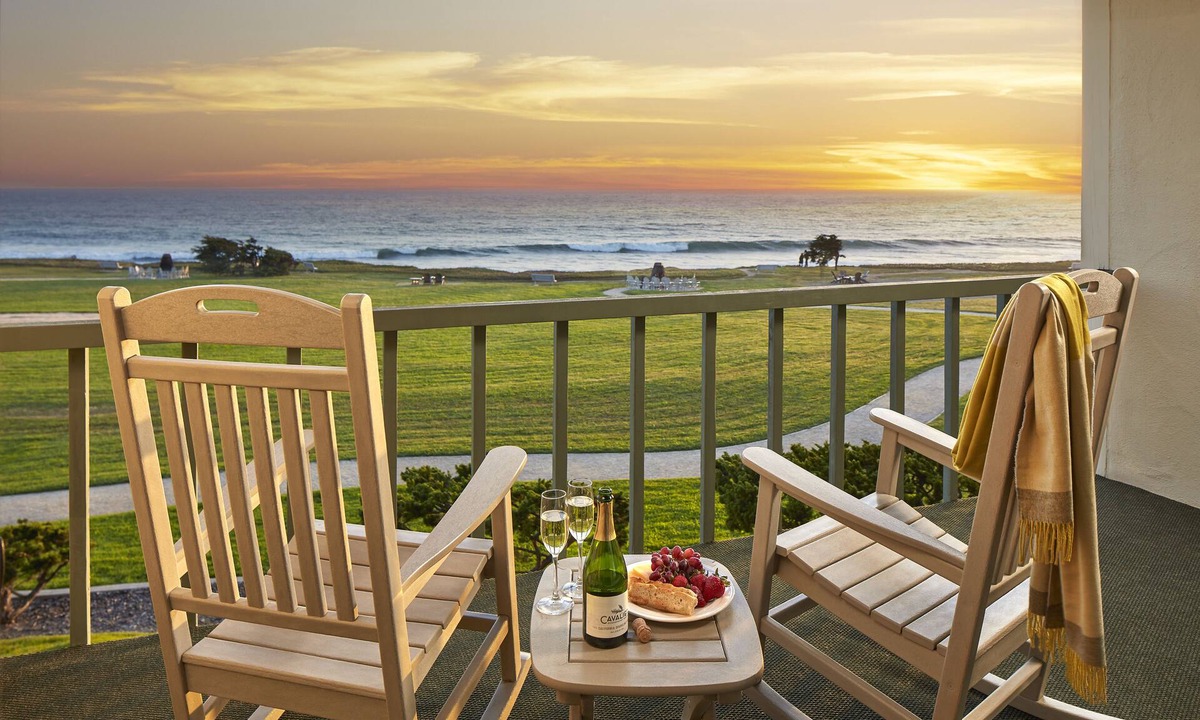 San Simeon Hotel | Cavalier Oceanfront Resort
