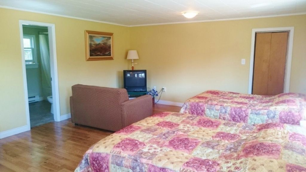 Green Gables House | Cavendish Breeze Inn - Cottage 1