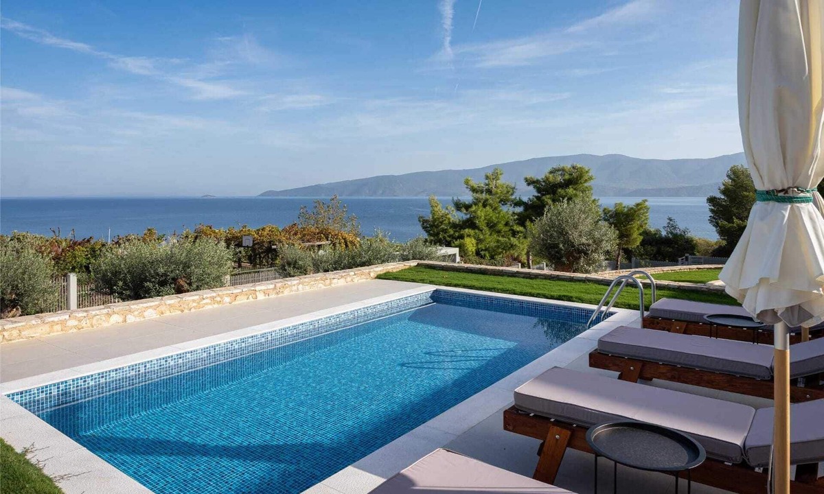 Isthmia Villa | Cavos Maisonette with Private Pool One, Villa