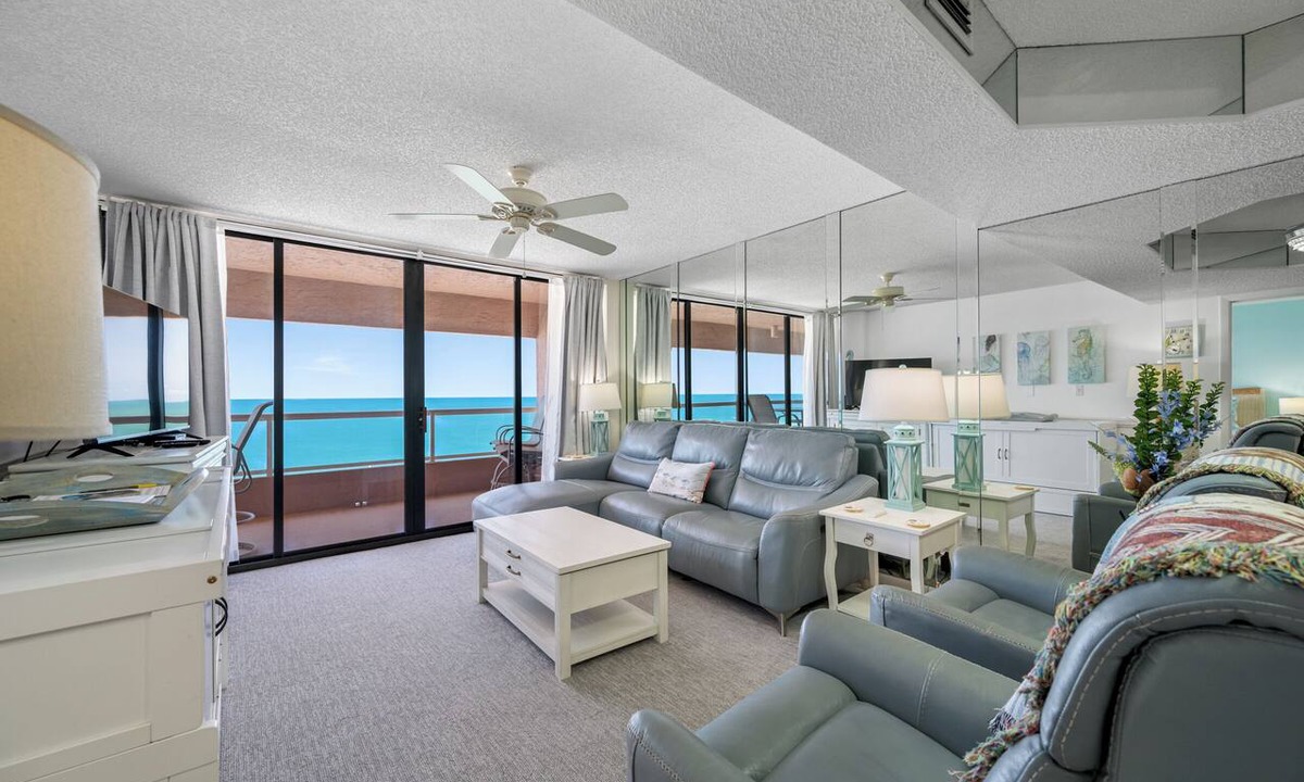 Sand Key Condo | 🐬CBC 1-16C– Beachfront, pool, hot tub, gym, pickleball!