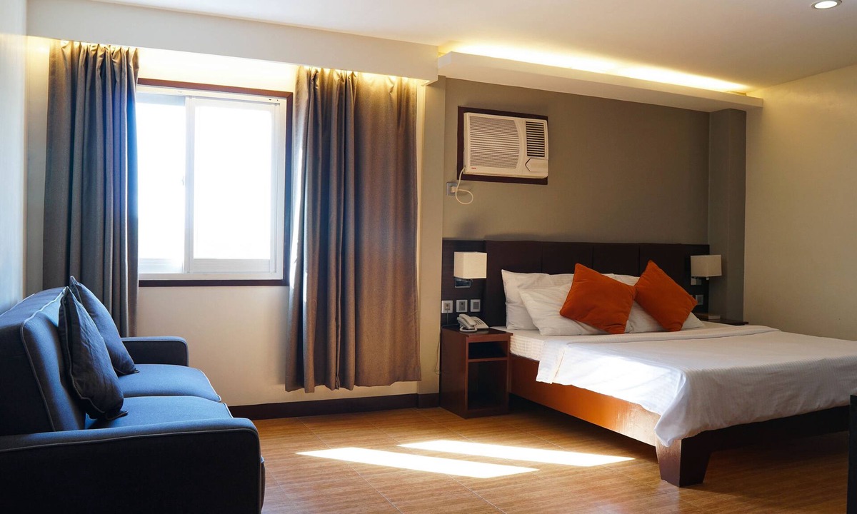 Naga Hotel | CBD Plaza Hotel