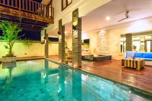 Batu Bolong Villa | Cecelia 2 BR Private Pool Villa