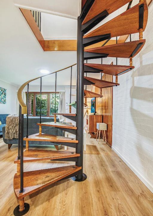 Bright Villa | Cedar Cottage Unit 5
